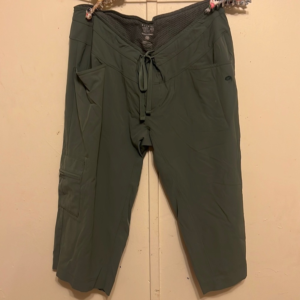 Mountain hardware females, size 12, green in color